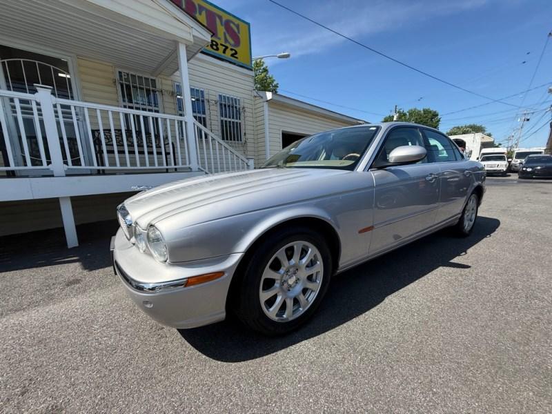 jaguar xj series 2004 SAJWA71C84SG32350 image jaguar xj series 2004 SAJWA71C84SG32350 image